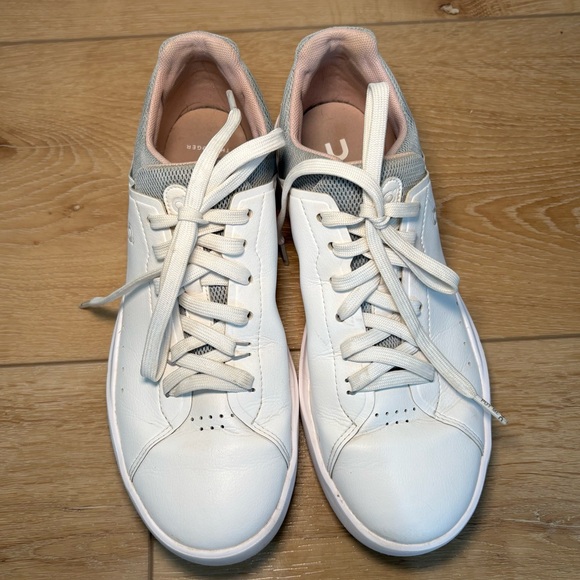 On Running The Roger Advantage White Rosehip Sneakers Women’s 9